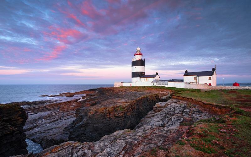 为何要办理小国投资入籍？解锁全球通行与多元机遇的钥匙