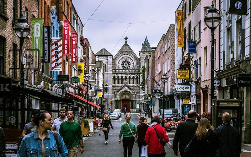 美国投资入籍为何叫绿卡？了解背后缘由与常见误解